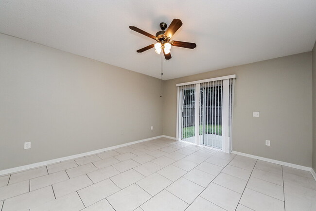 Building Photo - 5070 Silver Thistle Ln