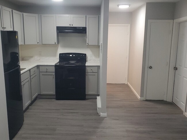 Photo - 760 Cummins Hwy Apartment