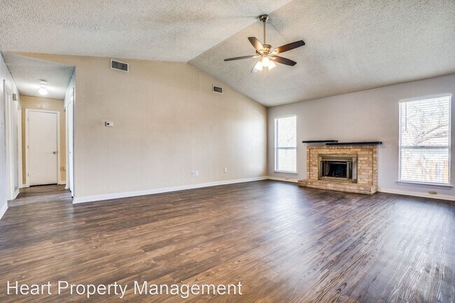 Building Photo - 3 br, 2 bath House - 1407 Legget St