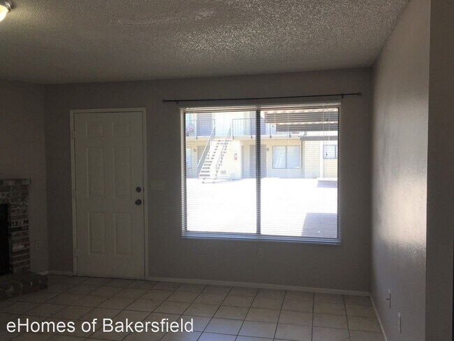 Foto del edificio - 6004 Hill Dale Ct