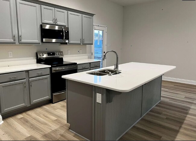 Building Photo - 10699 Orkney Way