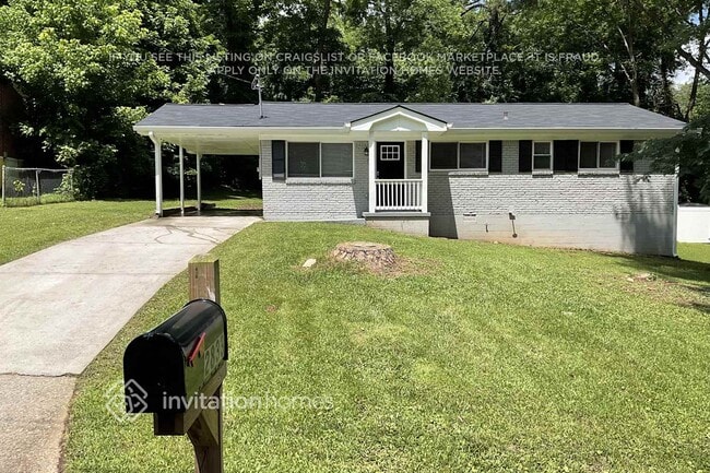 Building Photo - 2833 Altaview Dr SE