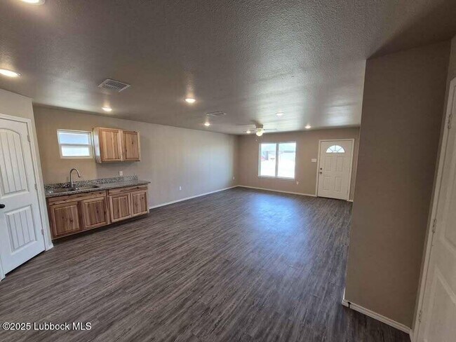 Foto del edificio - 4103 E 61st St