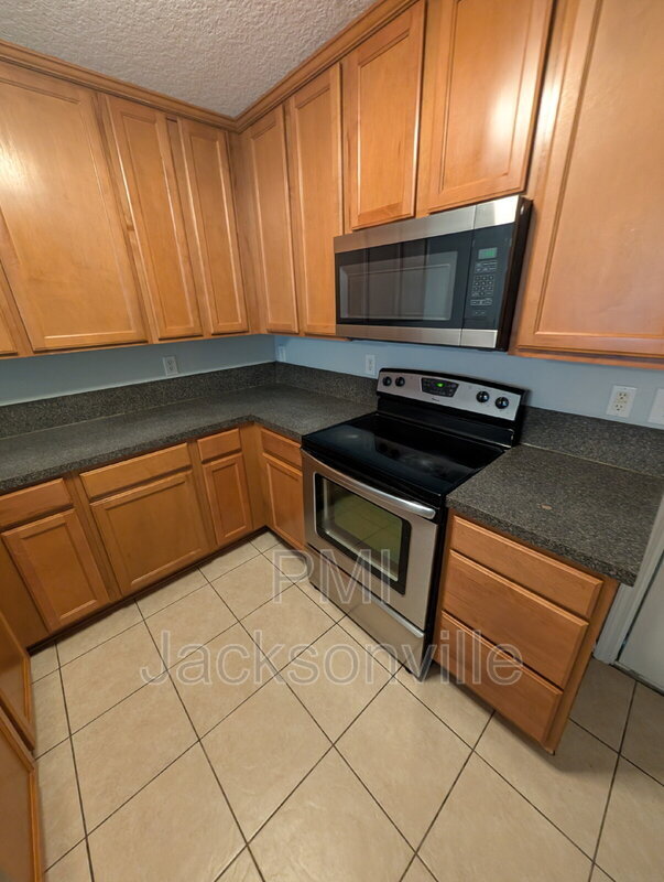 Foto del edificio - 1048 N Black Cherry Dr