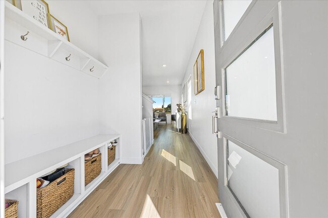 Foto del edificio - 1502 W Sparta Way