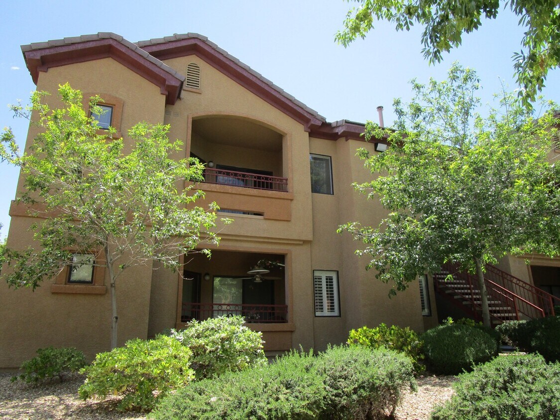 Foto principal - 8250 N Grand Canyon Dr