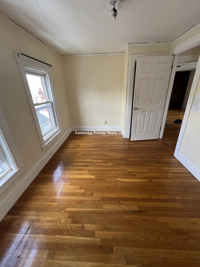 Building Photo - 42 Wigglesworth St