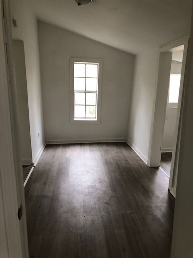 Building Photo - FEBRUARY MOVE SPECIAL! FIRST MONTH FREE!!