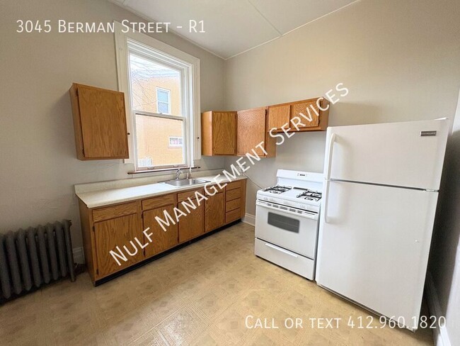 Building Photo - 3045 Bergman St