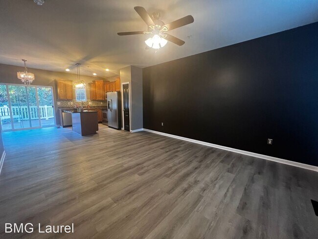 Foto del edificio - 2 br, 2.5 bath House - 7738 Timbercross Lane