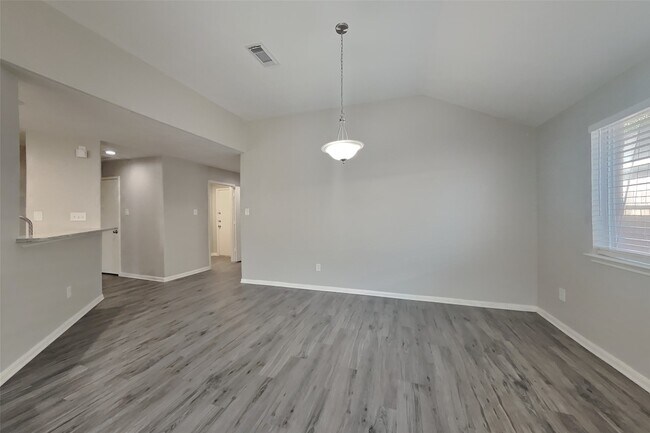 Building Photo - 2519 Fox Water Dr