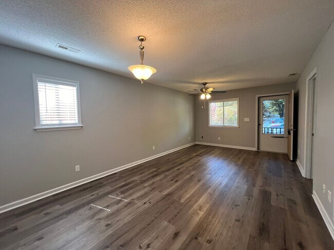 Building Photo - Little River - 2 Bedroom / 1.5 Bath