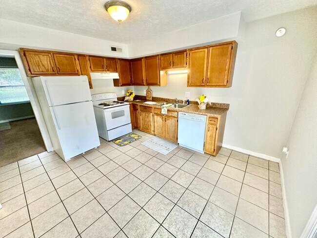 Foto del edificio - 342 Old Gray Station Rd