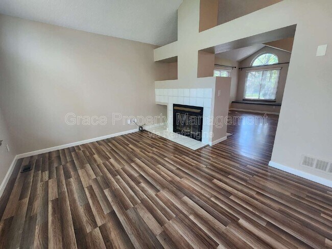 Building Photo - 11725 Chase Ct