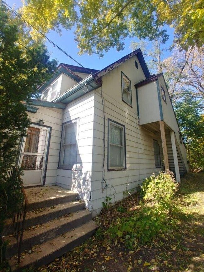 Foto del edificio - 1626 Winnebago St