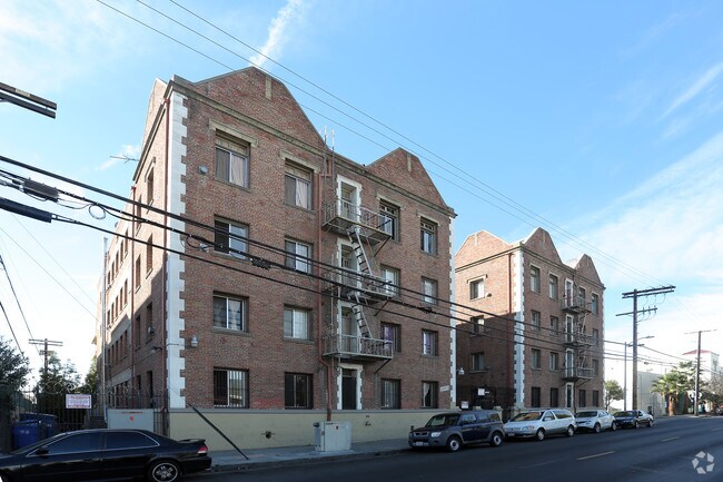 Building Photo - 3316 San Marino St Apartments