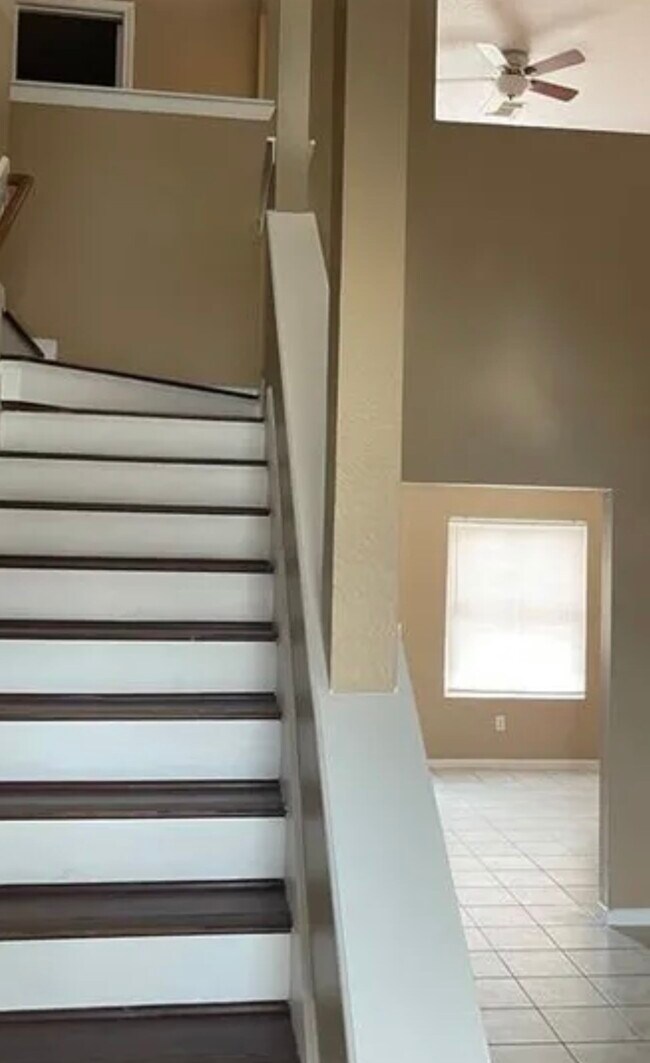 Building Photo - 2126 Hadden Hollow Dr
