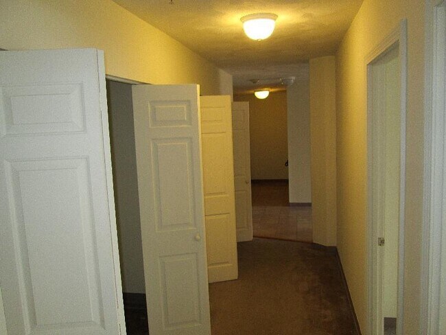 Foto del edificio - 373 Highland Ave