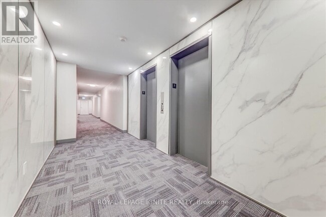 Building Photo - 45-945 Huntingdale Blvd