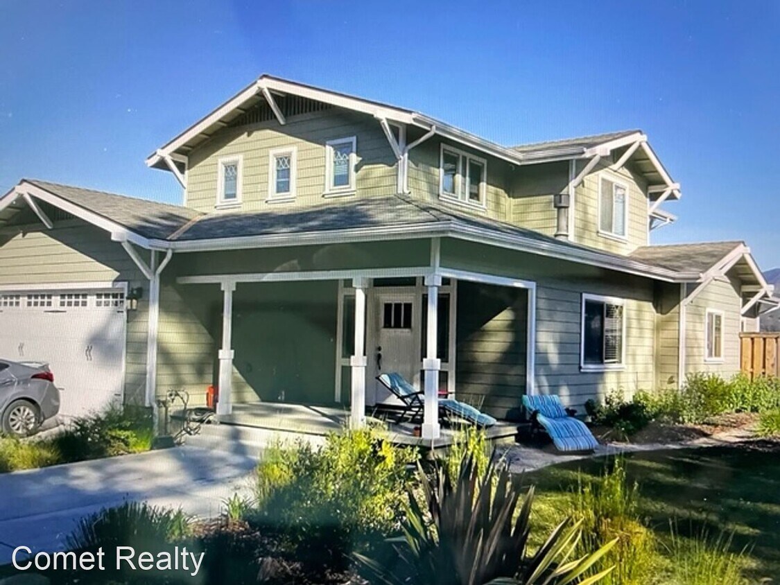 5 br, 2.5 bath House 245 E Foothill Blvd House for Rent in San Luis