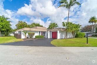 Building Photo - 5601 White Cedar Ln