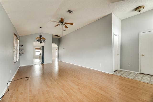 Building Photo - 807 Engleside Dr