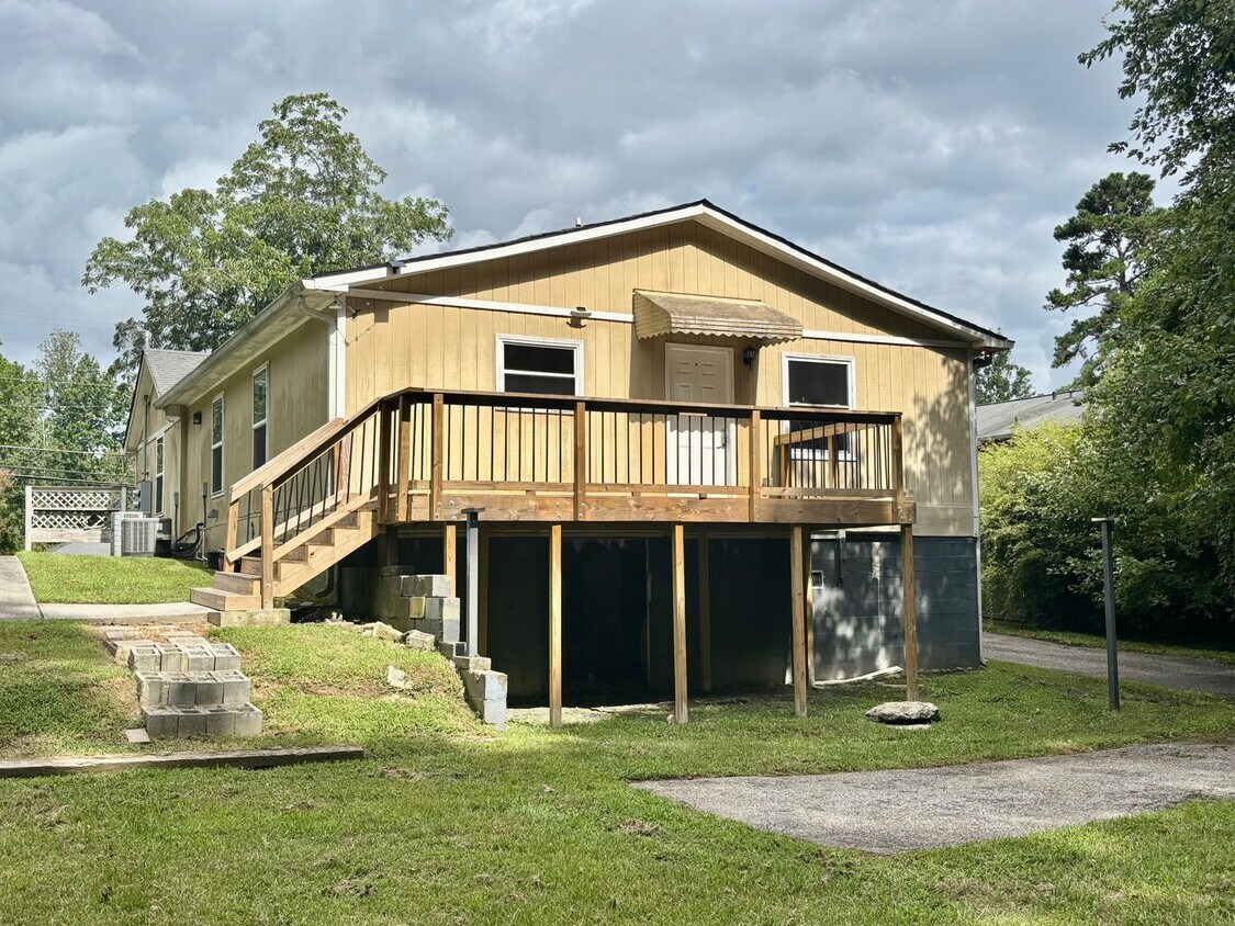 Primary Photo - 424 Northdale Rd