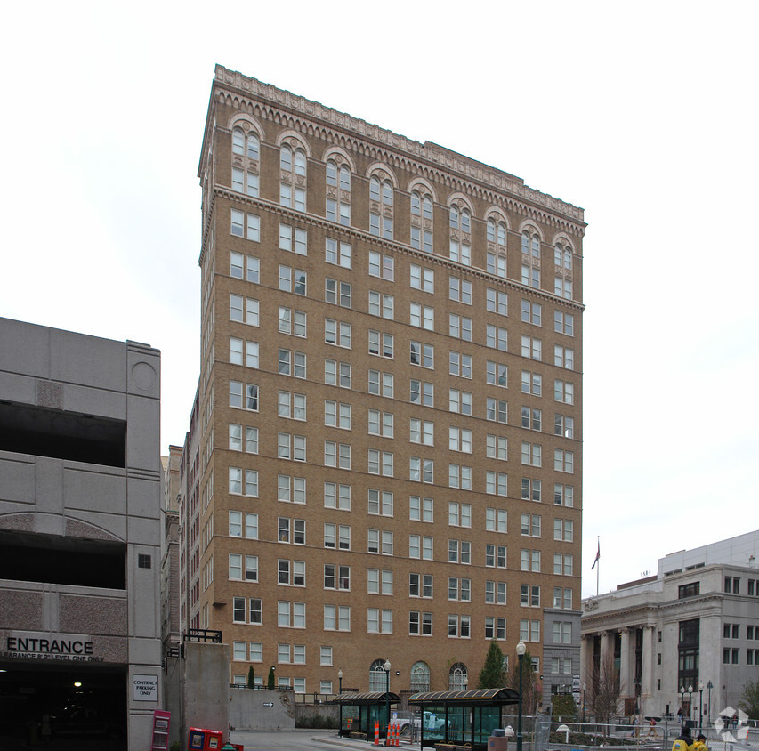 Primary Photo - Hanover Lofts