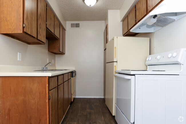 1HAB, 1BA - 572 ft² - Highland Terrace Apartments