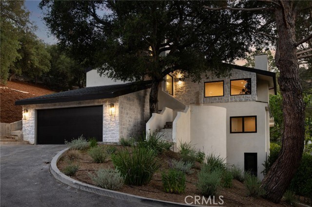 Foto principal - 3534 Mound View Ave