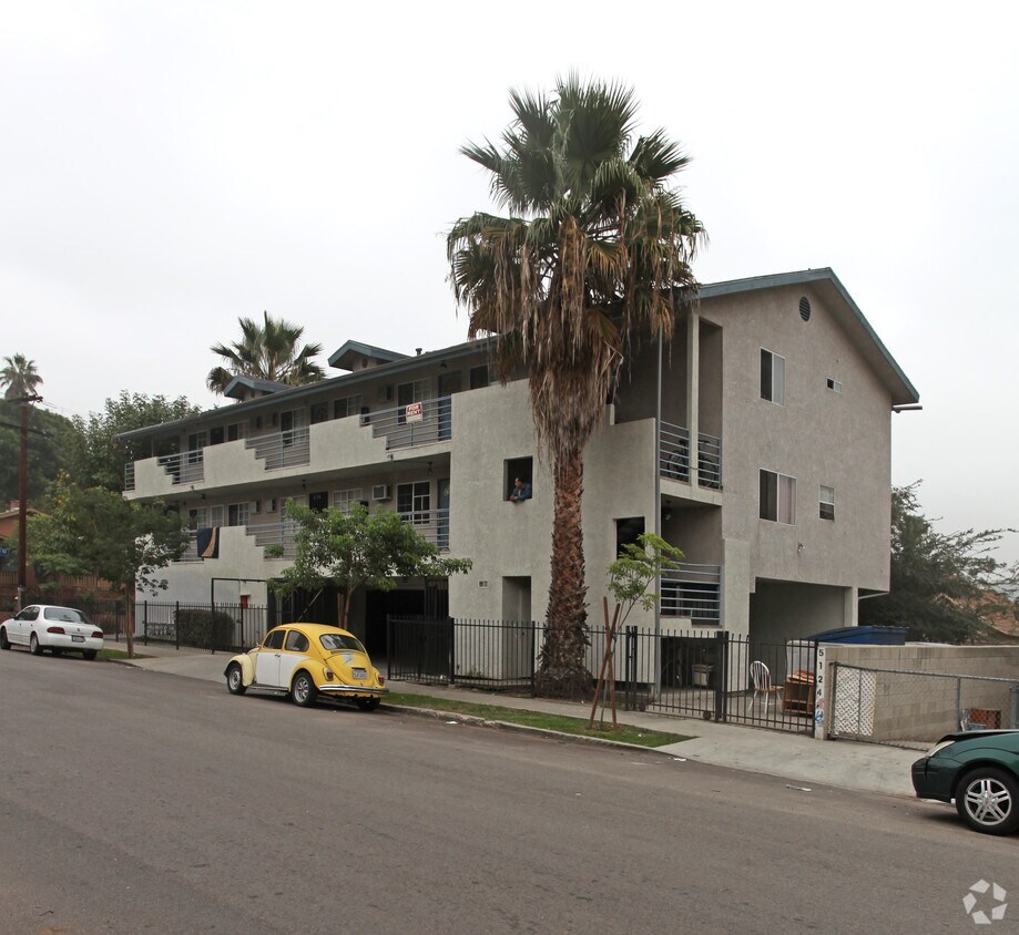 Primary Photo - 382 N Avenue 52