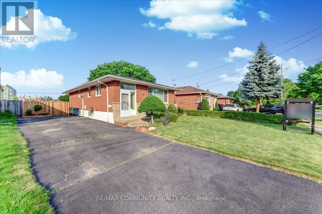 Building Photo - 40 Aspendale Dr