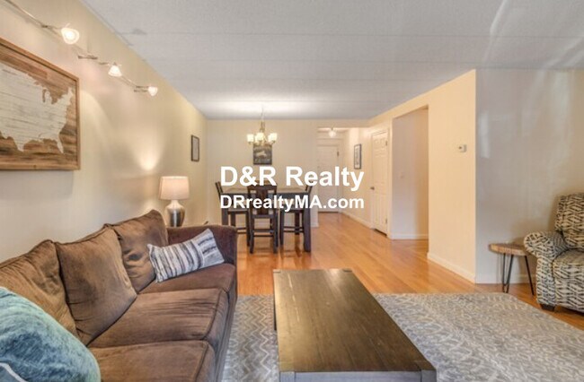 Building Photo - 2 Winter St