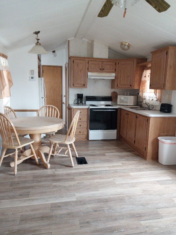 Building Photo - 9751 FL-78