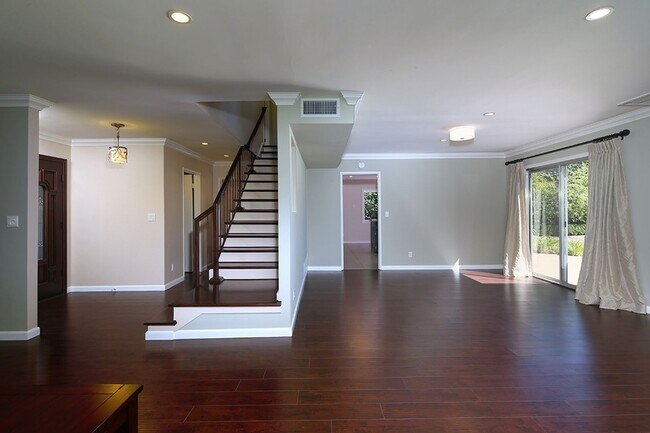 Foto del edificio - Wonderful Single Family Home in the hills ...