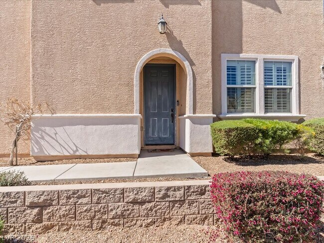 Foto del edificio - 9131 Mount Wilson St