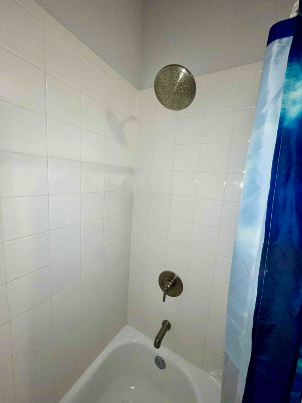 Foto del edificio - 11655 Golden Lake Ln