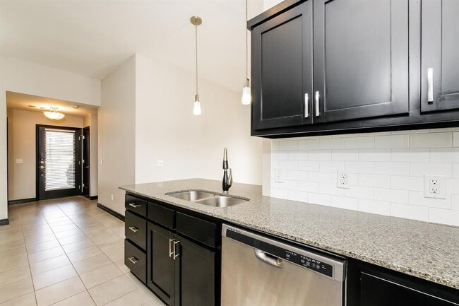 Foto del edificio - 10512 NW 35th St