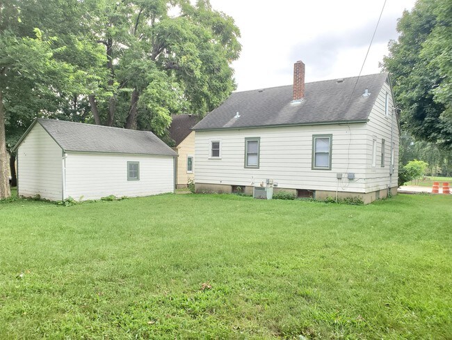 Foto del edificio - 707 7th St NW