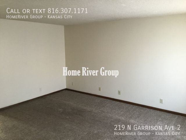 Foto del edificio - Charming townhome in Ferrelview!
