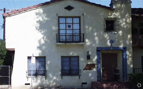 Primary Photo - 4300 8th Ave