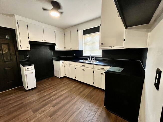 Foto del edificio - Great 3 bed home ready to move in