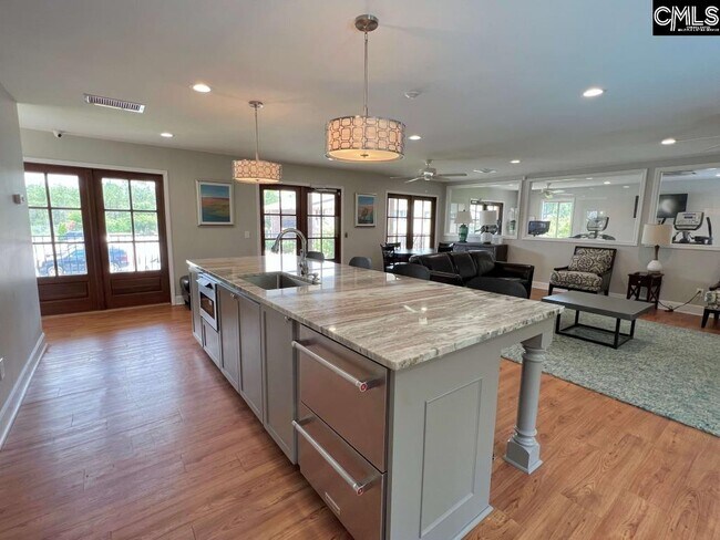 Foto del edificio - 6530 Davidson Rd