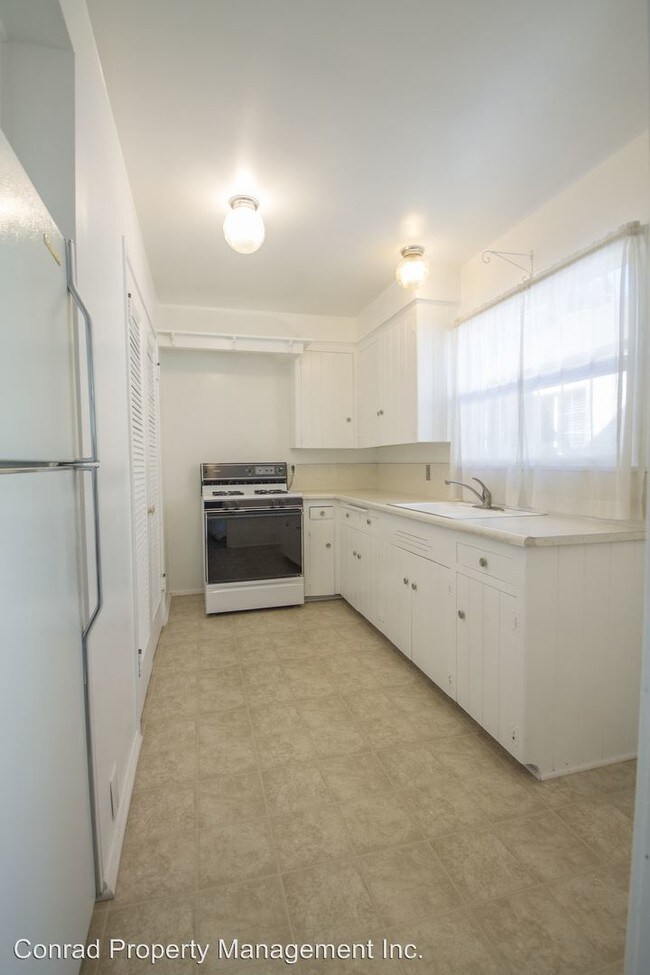 Foto del edificio - 5424 Kester Ave