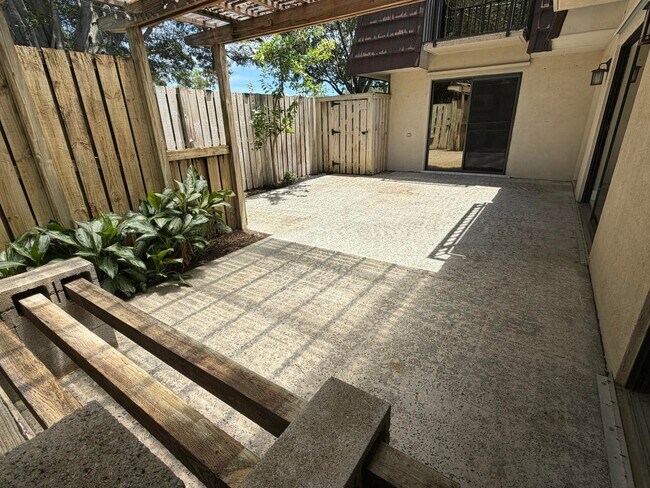 Foto del edificio - 2407 24th Ln