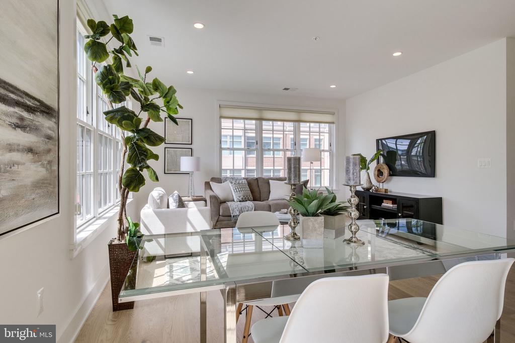 Foto principal - 521 N Washington St