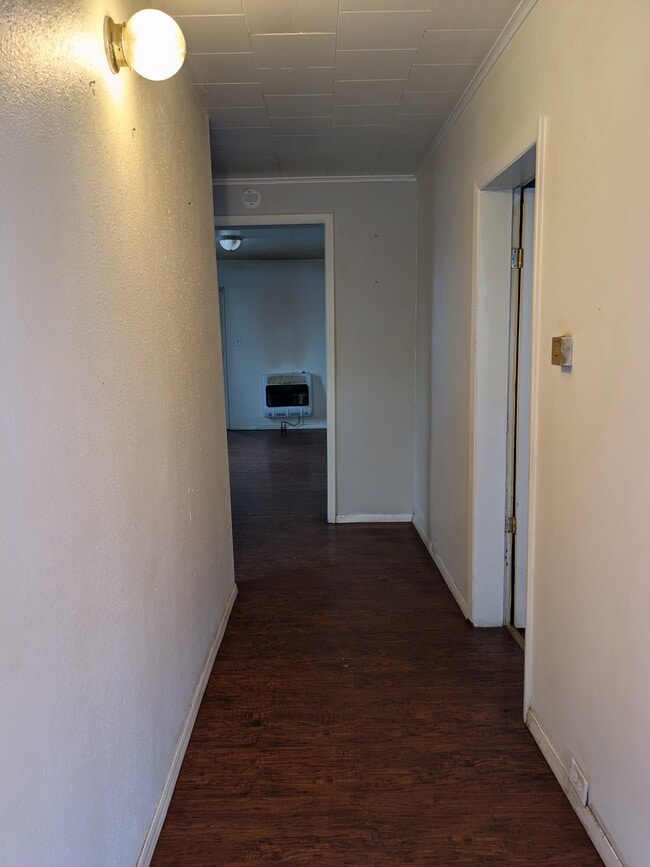 Building Photo - 2229 White Ave