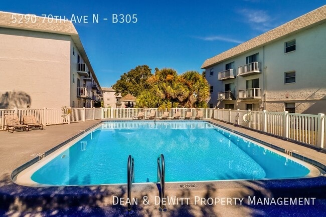 Interior Photo - 5290 70th Ave N, Pinellas Park, FL 33781