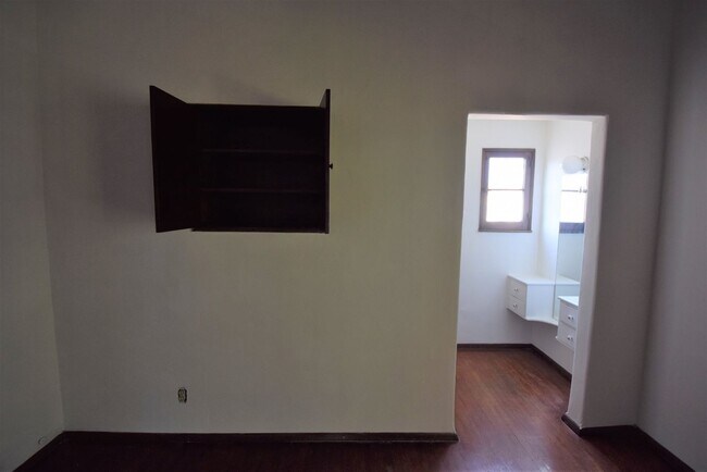Foto del edificio - 1033 S Ogden Dr