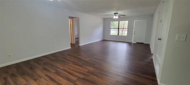 Building Photo - 386 Lamaloa Ln